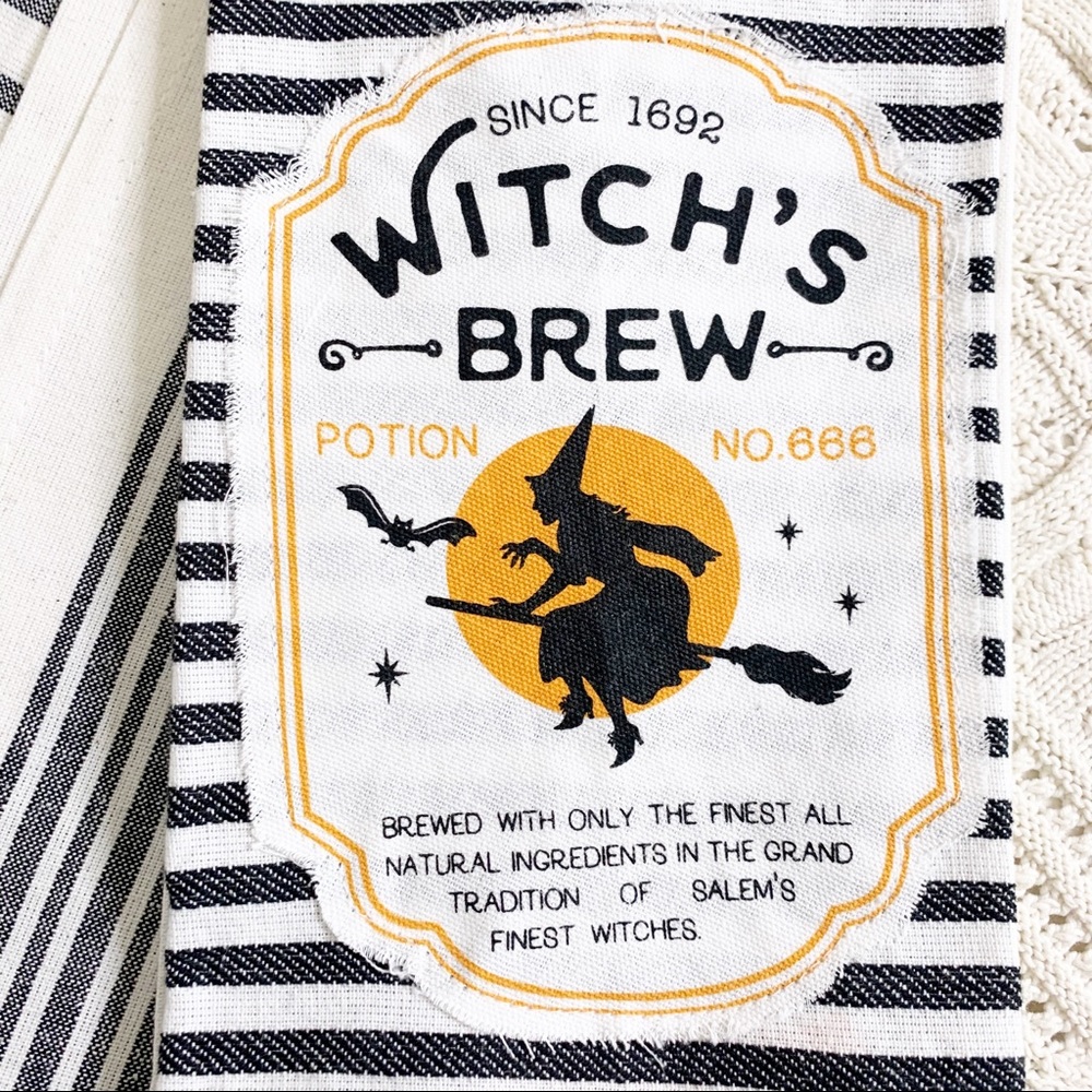 NWT🧙Set of 4 Witch’s Brew Kitchen Towels - Picture 4 of 8